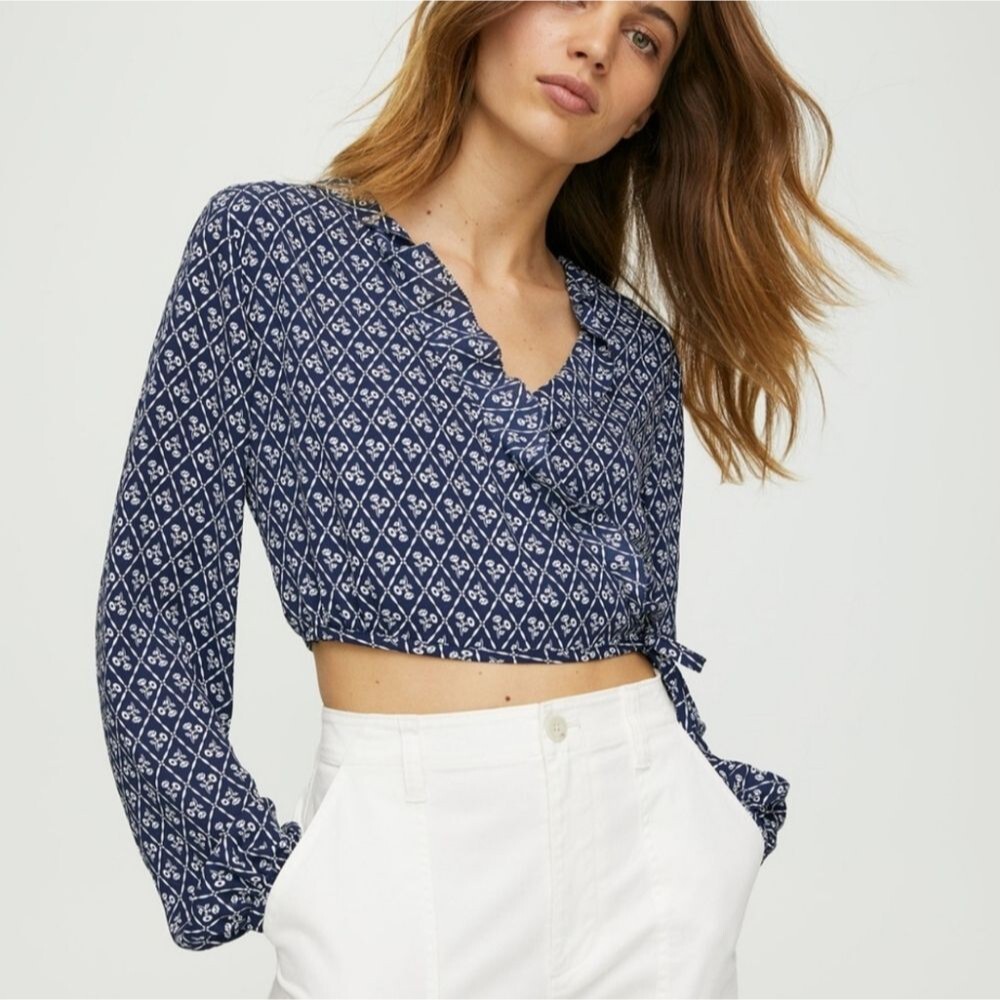 Aritzia Sunday Best Gigi Blouse Crop Blue Side Tie Ruffle Small Long Sleeve